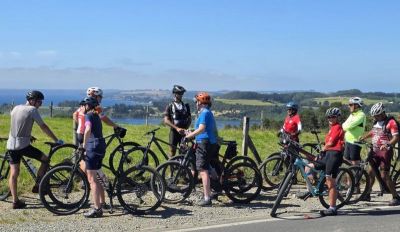 Pine Pienaar Cycling on the  tour with redspokes